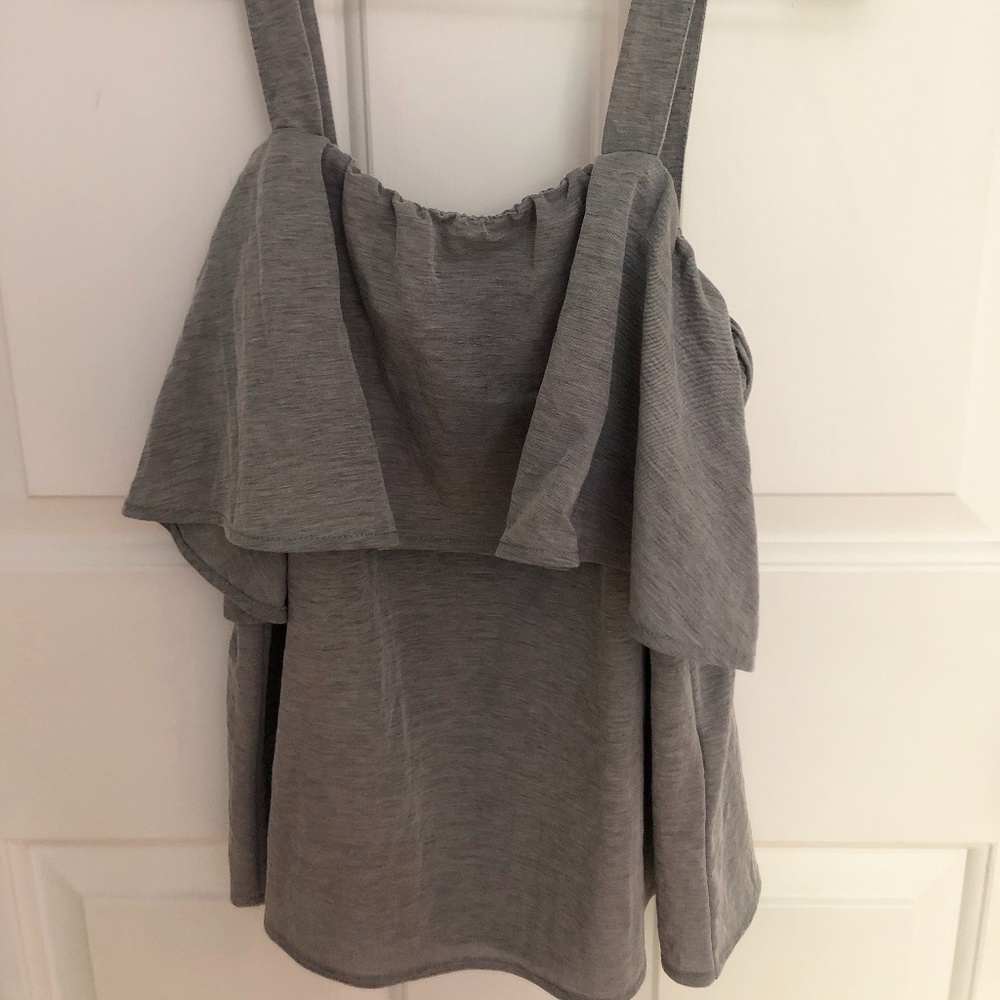 grey top - Picture 4 of 4